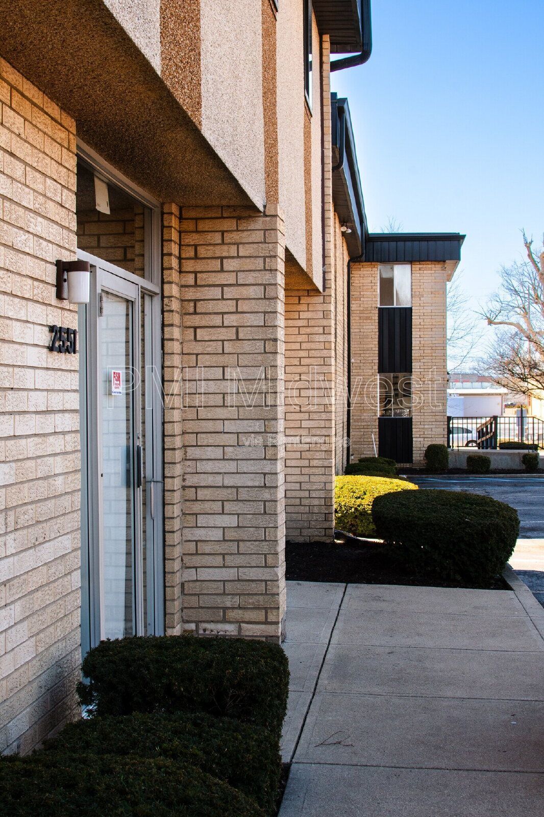 Professional Office/Retail Space Near I-465 & Keystone property image