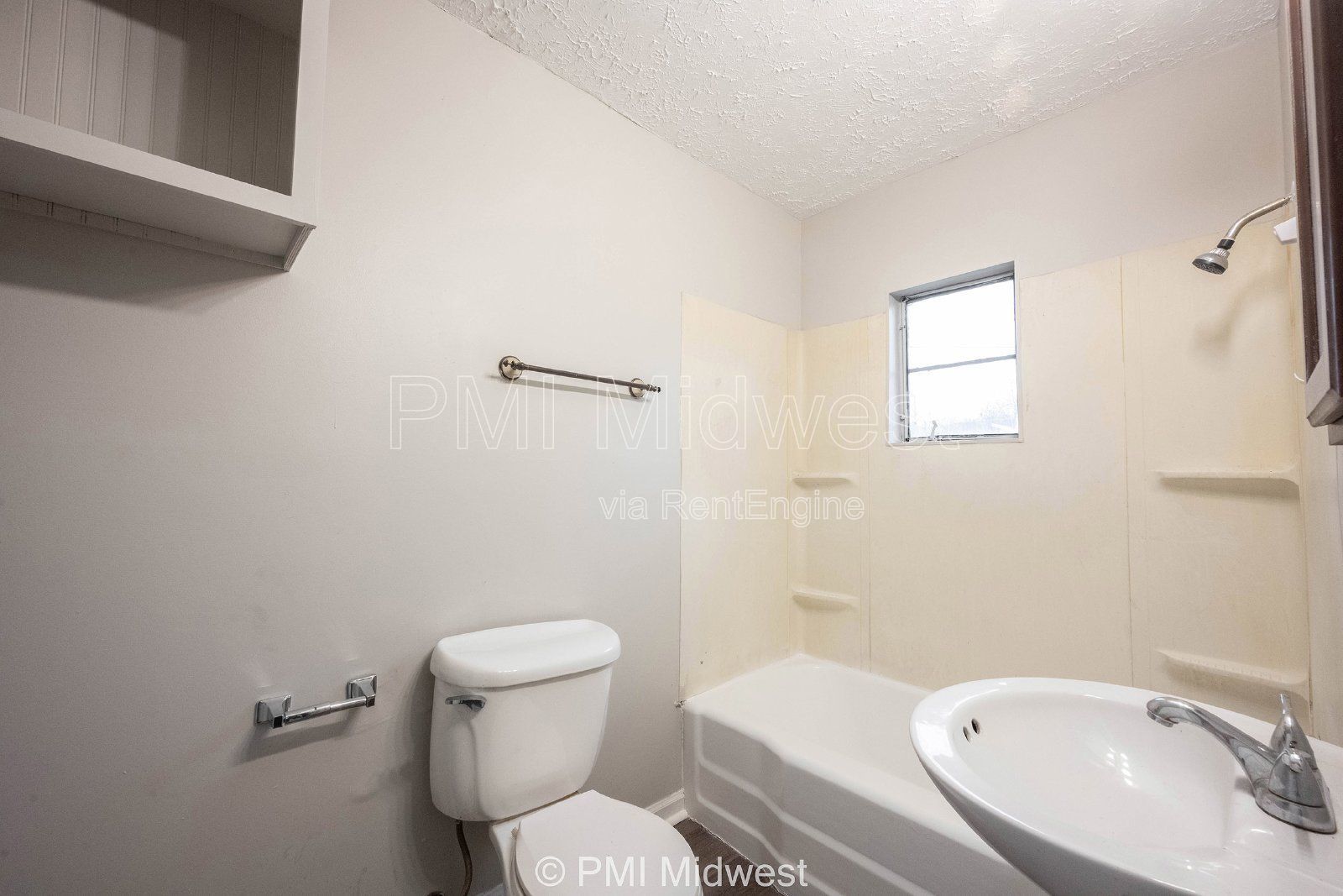 Modern Duplex in Prime Location - Perfect Rental Opportunity in Indianapolis! property image