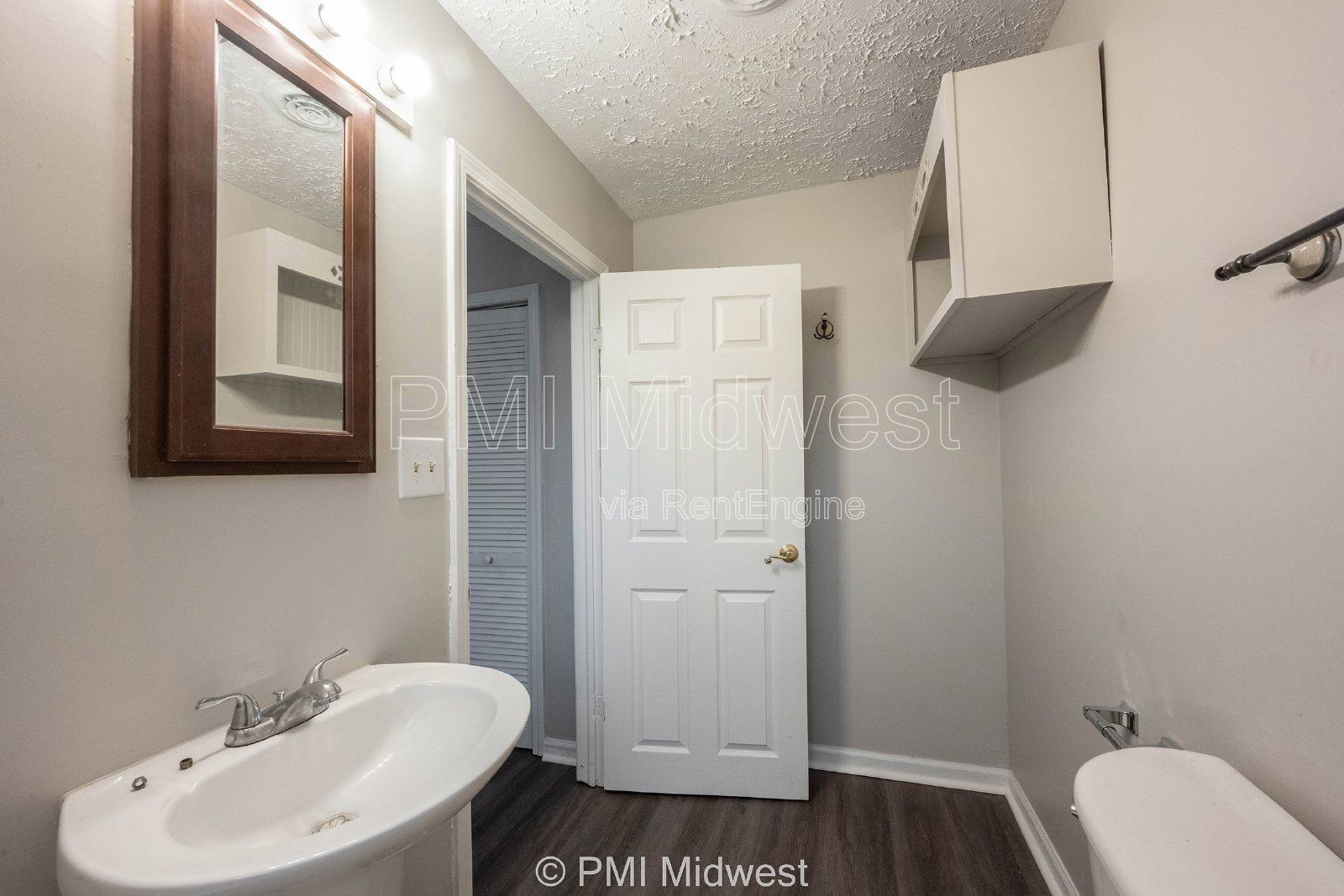 Modern Duplex in Prime Location - Perfect Rental Opportunity in Indianapolis! property image