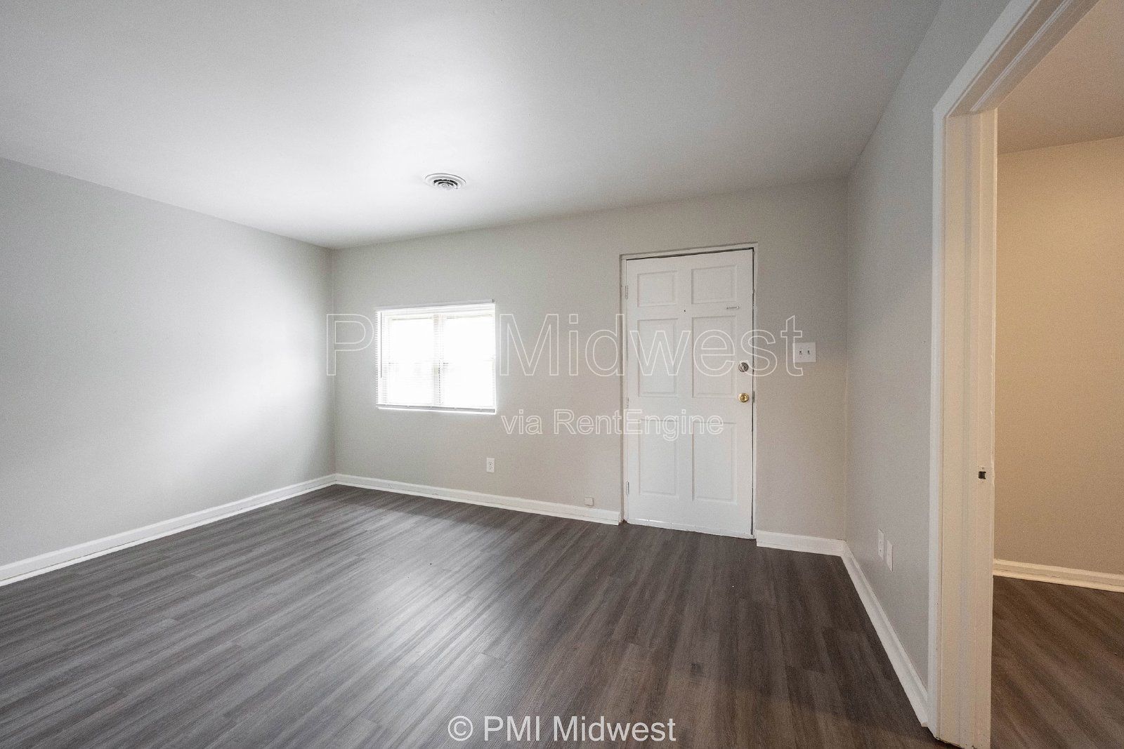 Modern Duplex in Prime Location - Perfect Rental Opportunity in Indianapolis! property image
