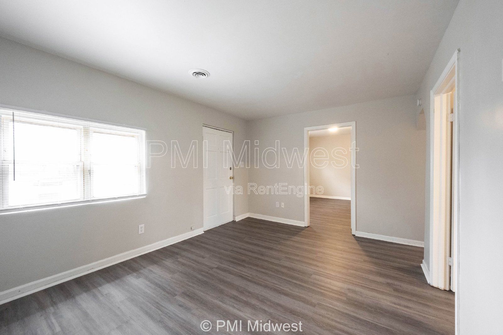 Modern Duplex in Prime Location - Perfect Rental Opportunity in Indianapolis! property image