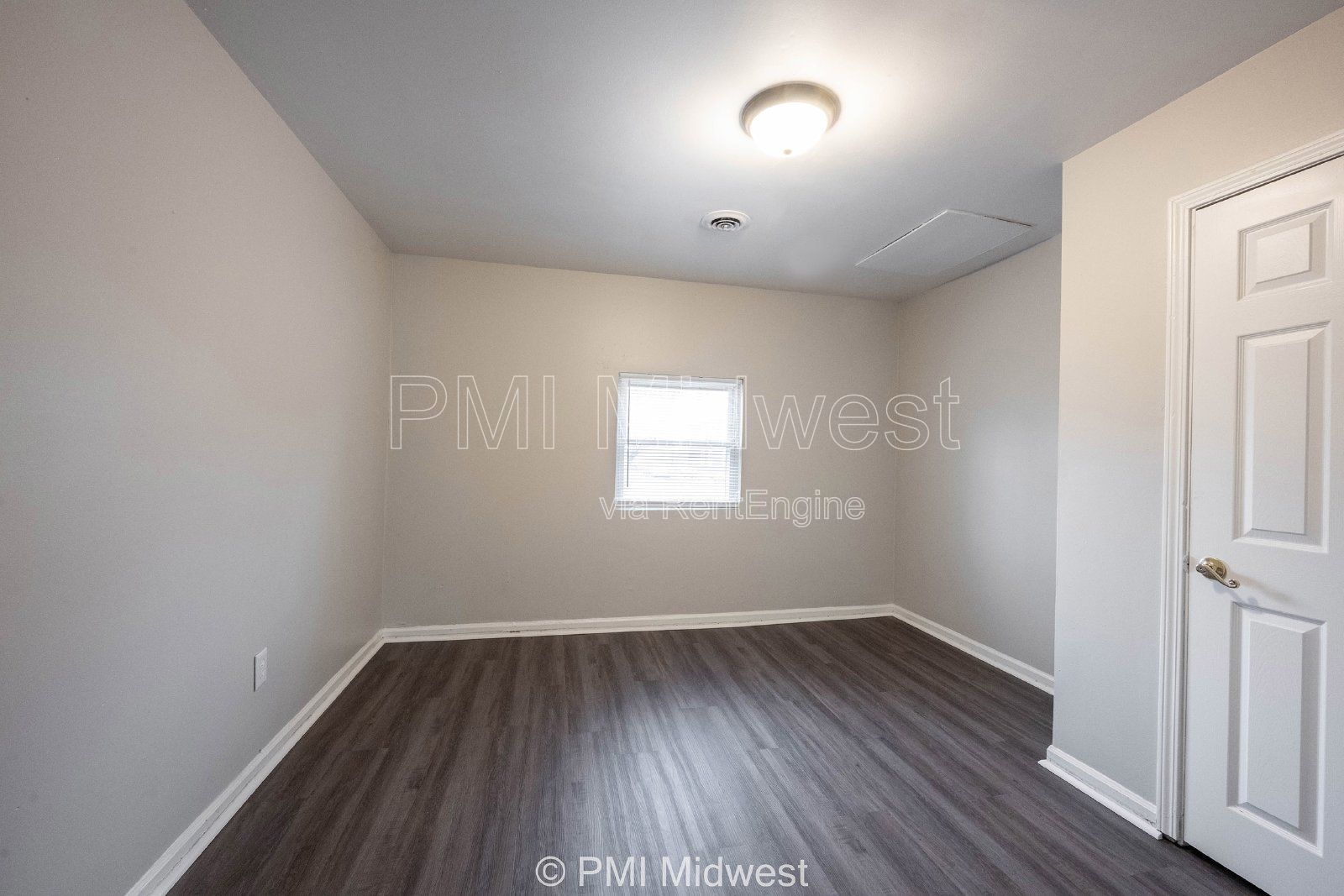 Modern Duplex in Prime Location - Perfect Rental Opportunity in Indianapolis! property image