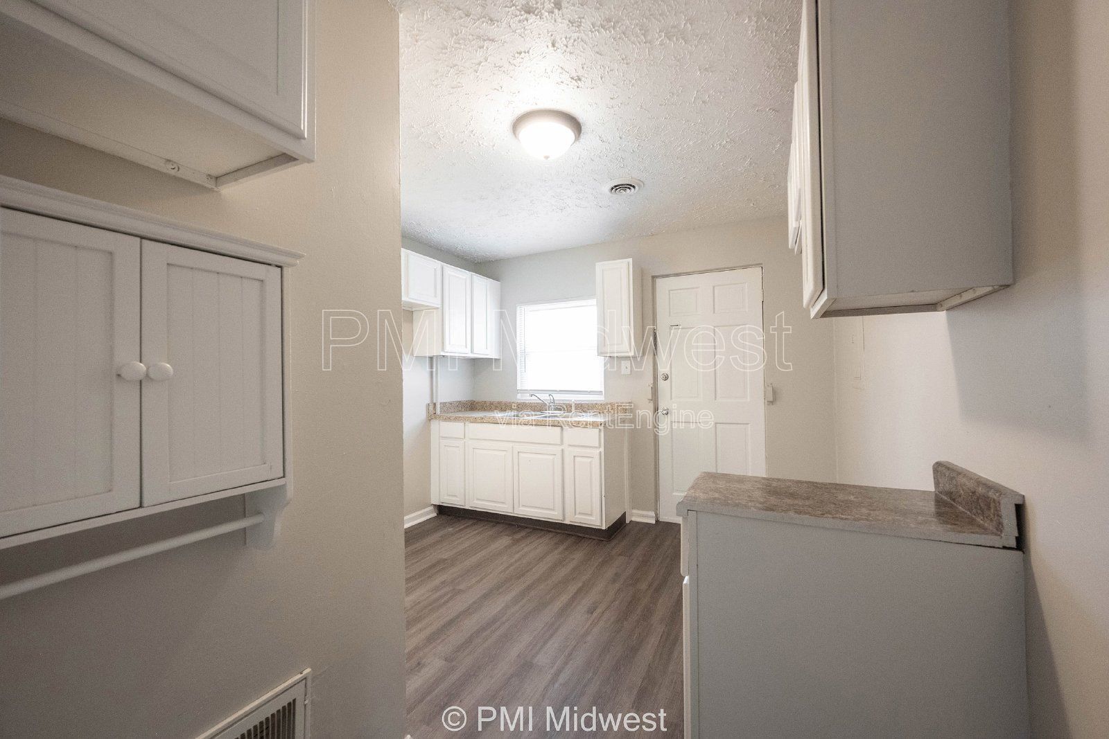 Modern Duplex in Prime Location - Perfect Rental Opportunity in Indianapolis! property image