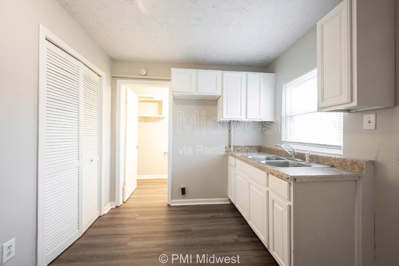 Modern Duplex in Prime Location - Perfect Rental Opportunity in Indianapolis! property image