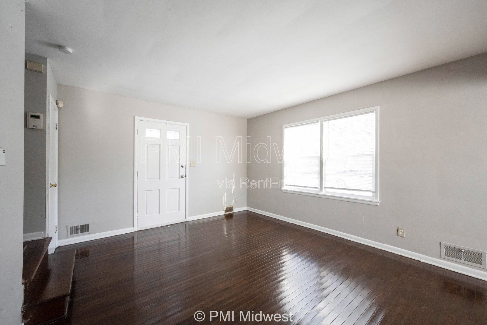 2 bedroom 1 bath property image