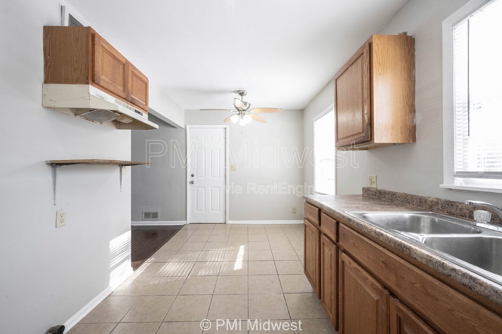 2 bedroom 1 bath property image