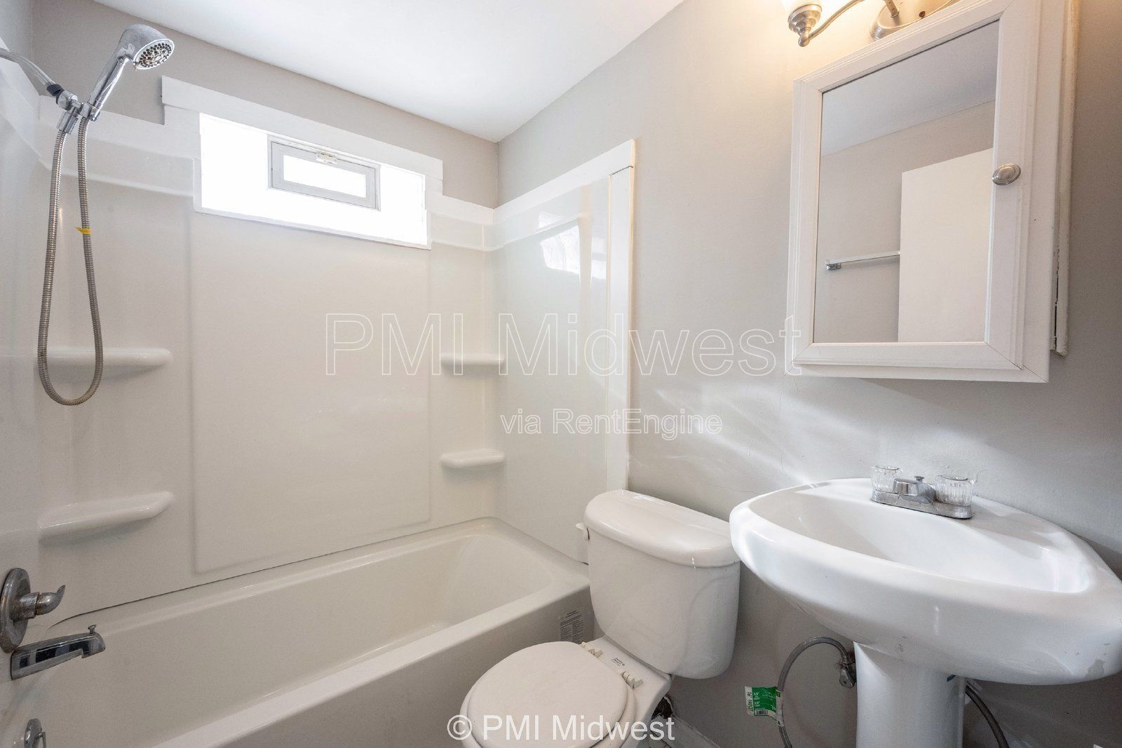 2 bedroom 1 bath property image