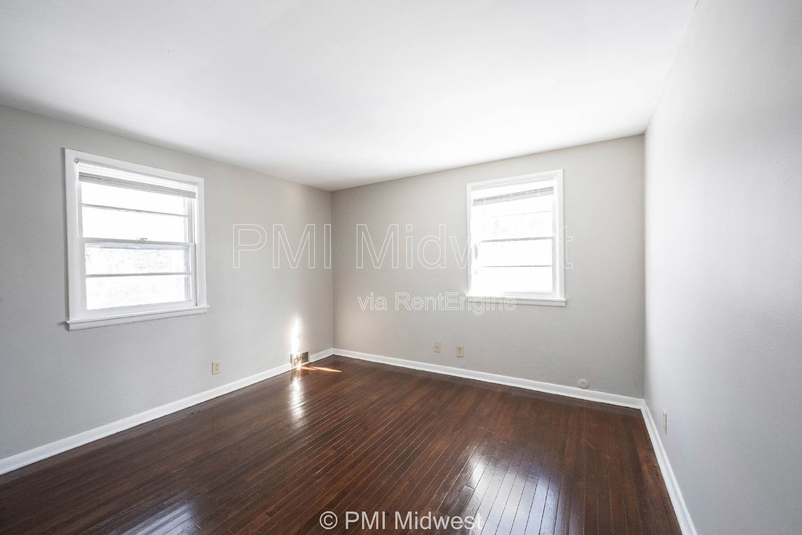 2 bedroom 1 bath property image