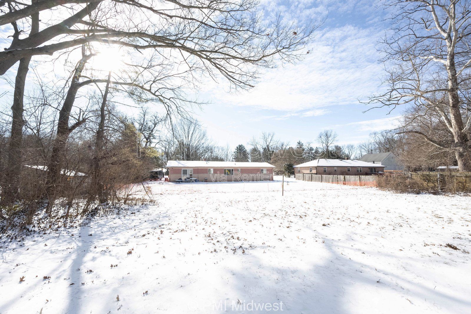 2 bedroom 1 bath property image