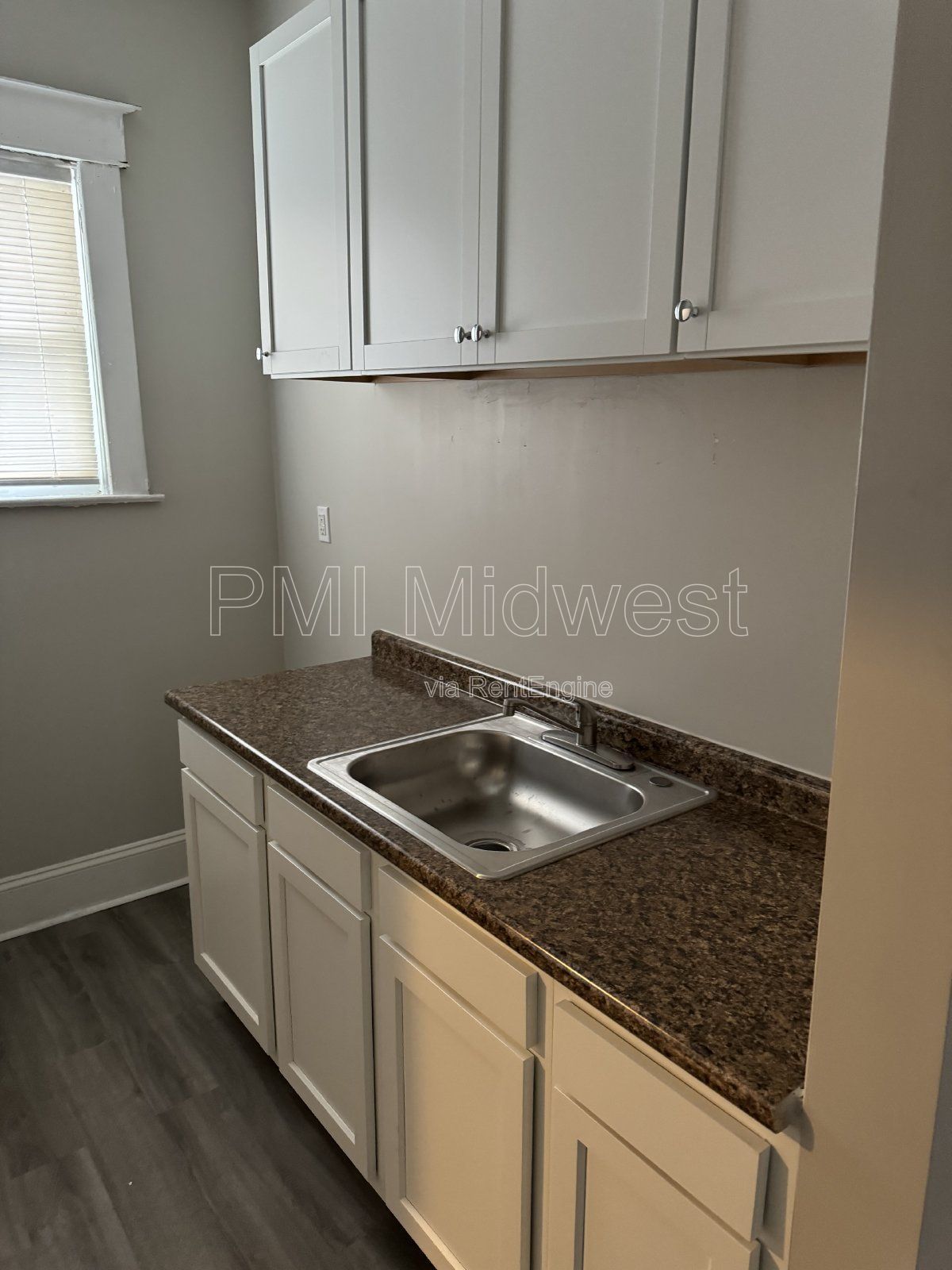 Charming 1-Bedroom Apartment with 800 sqft in Indianapolis! property image