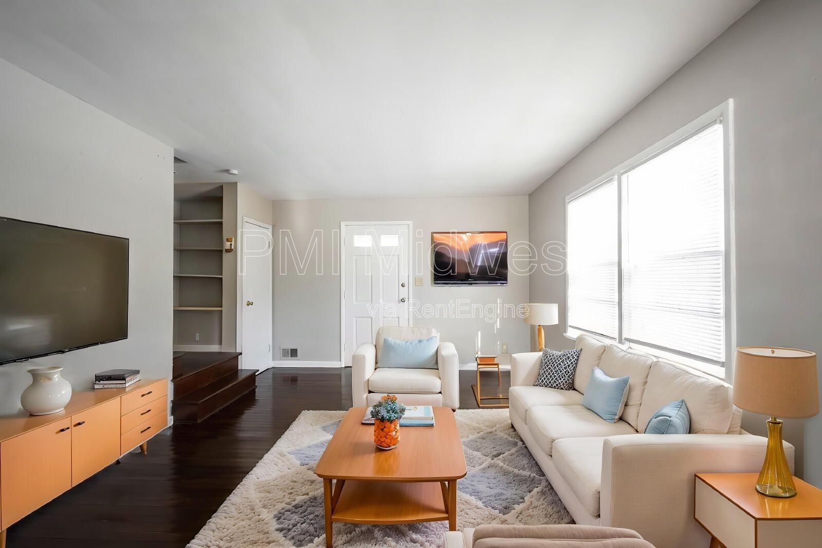 2 bedroom 1 bath property image