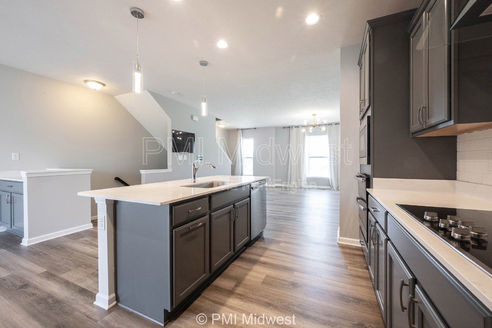 2952 W New York St property image