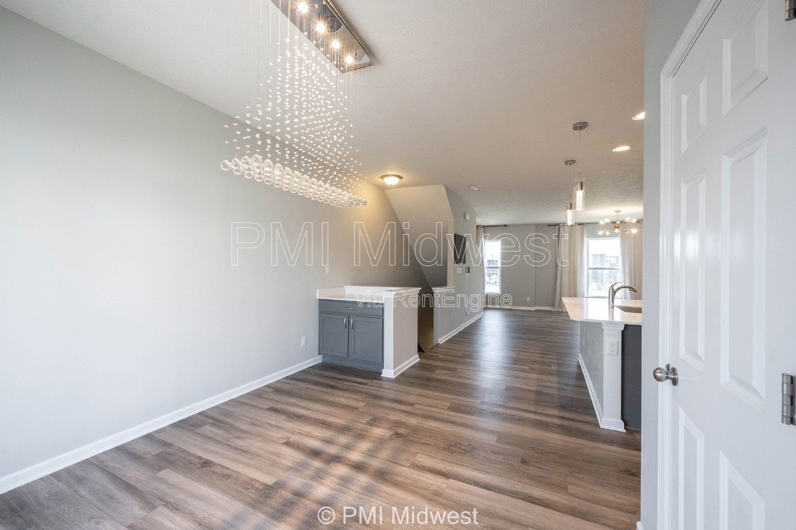 2952 W New York St property image