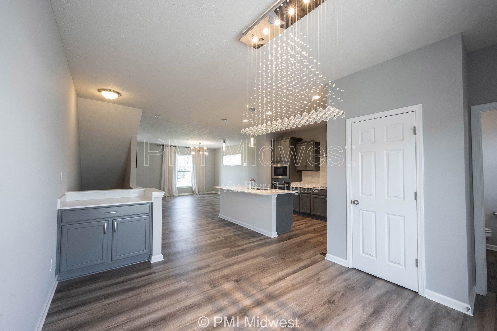 2952 W New York St property image