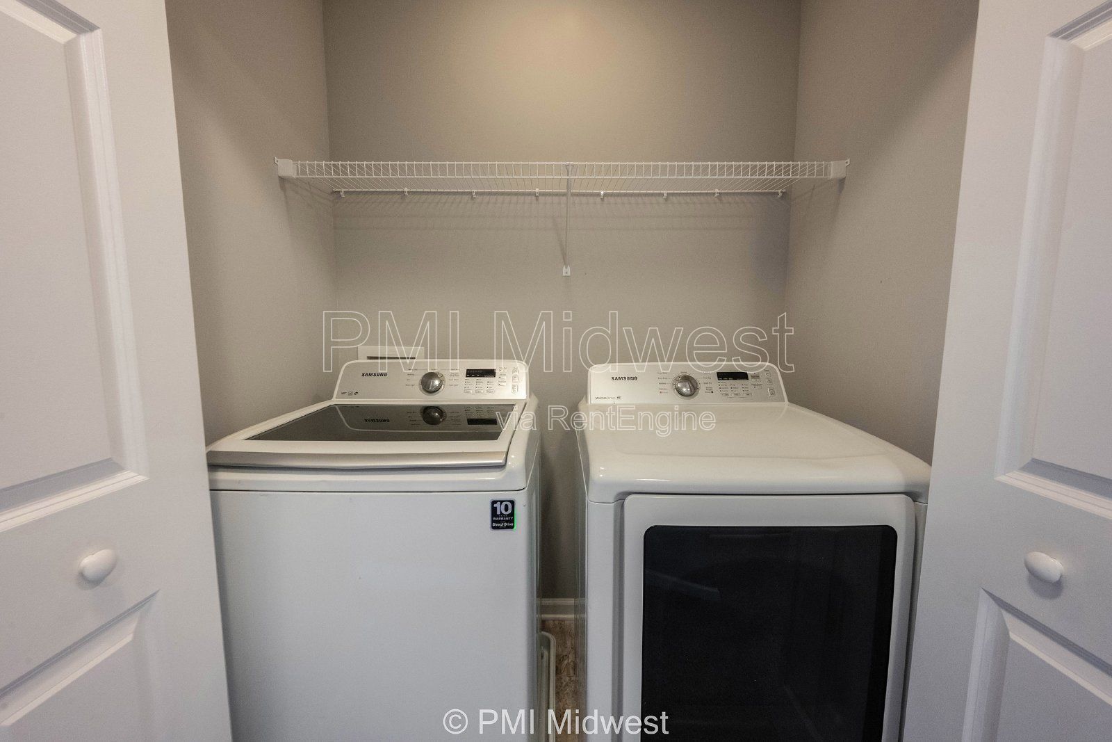 2952 W New York St property image