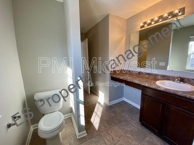 Beautiful 4 bedroom, 2.5 bathroom home in Ingalls- Prairie Hollow Community property image