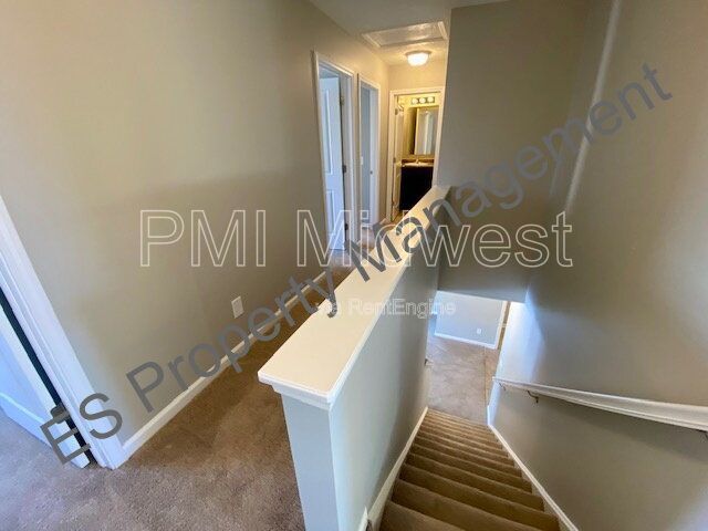 Beautiful 4 bedroom, 2.5 bathroom home in Ingalls- Prairie Hollow Community property image
