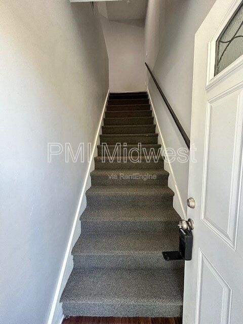 **SPECIAL** $250 OFF 2ND MONTH'S RENT** 3 Bedroom 2 Bath Duplex in the Heart of Indianapolis property image