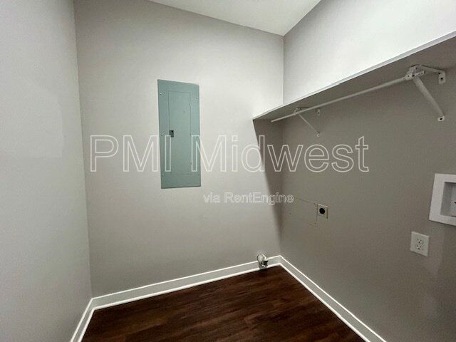 **SPECIAL** $250 OFF 2ND MONTH'S RENT** 3 Bedroom 2 Bath Duplex in the Heart of Indianapolis property image