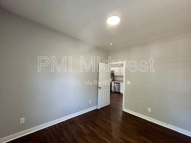 **SPECIAL** $250 OFF 2ND MONTH'S RENT** 3 Bedroom 2 Bath Duplex in the Heart of Indianapolis property image