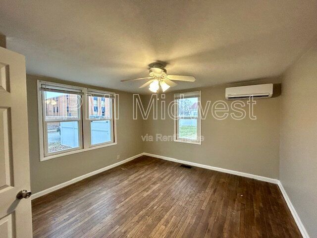**SPECIAL**$200 OFF 2nd Month's Rent** Renovated 2 Bedroom 1 Bath Duplex in Noblesville!! property image