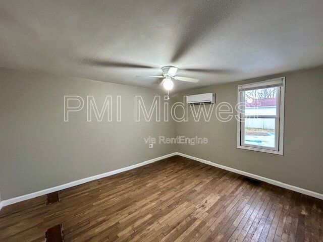**SPECIAL**$200 OFF 2nd Month's Rent** Renovated 2 Bedroom 1 Bath Duplex in Noblesville!! property image