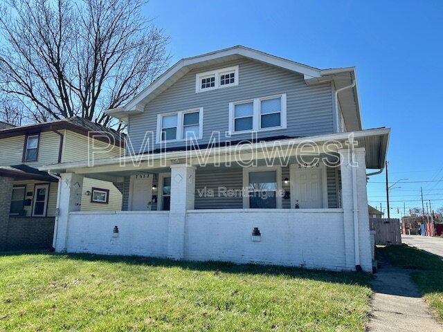 Beautiful Remodeled 3 Bedroom 1.5 Bathroom Duplex**SPECIAL-$350 OFF 2ND MONTH'S RENT*** property image