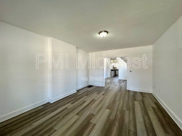Beautiful Remodeled 3 Bedroom 1.5 Bathroom Duplex**SPECIAL-$350 OFF 2ND MONTH'S RENT*** property image