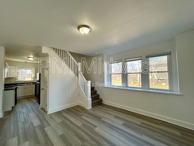 Beautiful Remodeled 3 Bedroom 1.5 Bathroom Duplex**SPECIAL-$350 OFF 2ND MONTH'S RENT*** property image