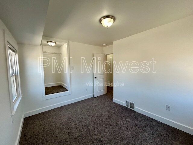 Beautiful Remodeled 3 Bedroom 1.5 Bathroom Duplex**SPECIAL-$350 OFF 2ND MONTH'S RENT*** property image