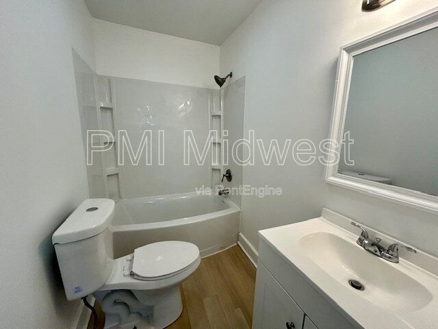 Beautiful Remodeled 3 Bedroom 1.5 Bathroom Duplex**SPECIAL-$350 OFF 2ND MONTH'S RENT*** property image
