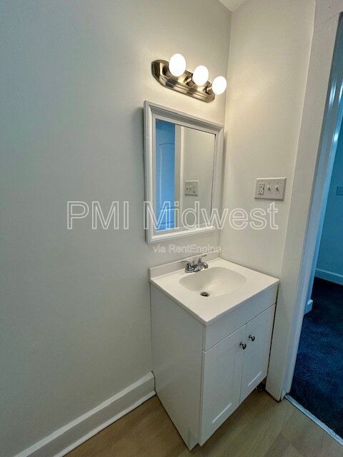 Beautiful Remodeled 3 Bedroom 1.5 Bathroom Duplex**SPECIAL-$350 OFF 2ND MONTH'S RENT*** property image