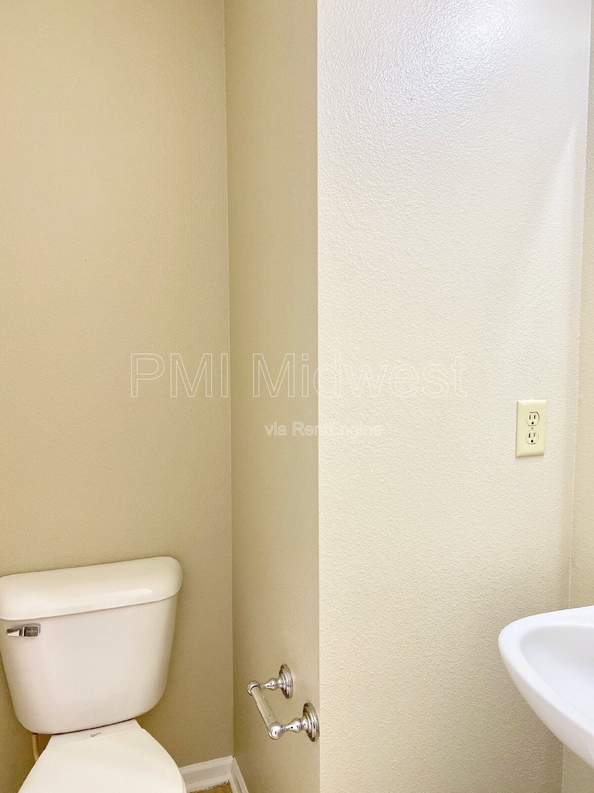 Wonderful 3 Bedroom 2.5 Bathroom Two Story Home with Loft on the Pond in Wayne Township! property image