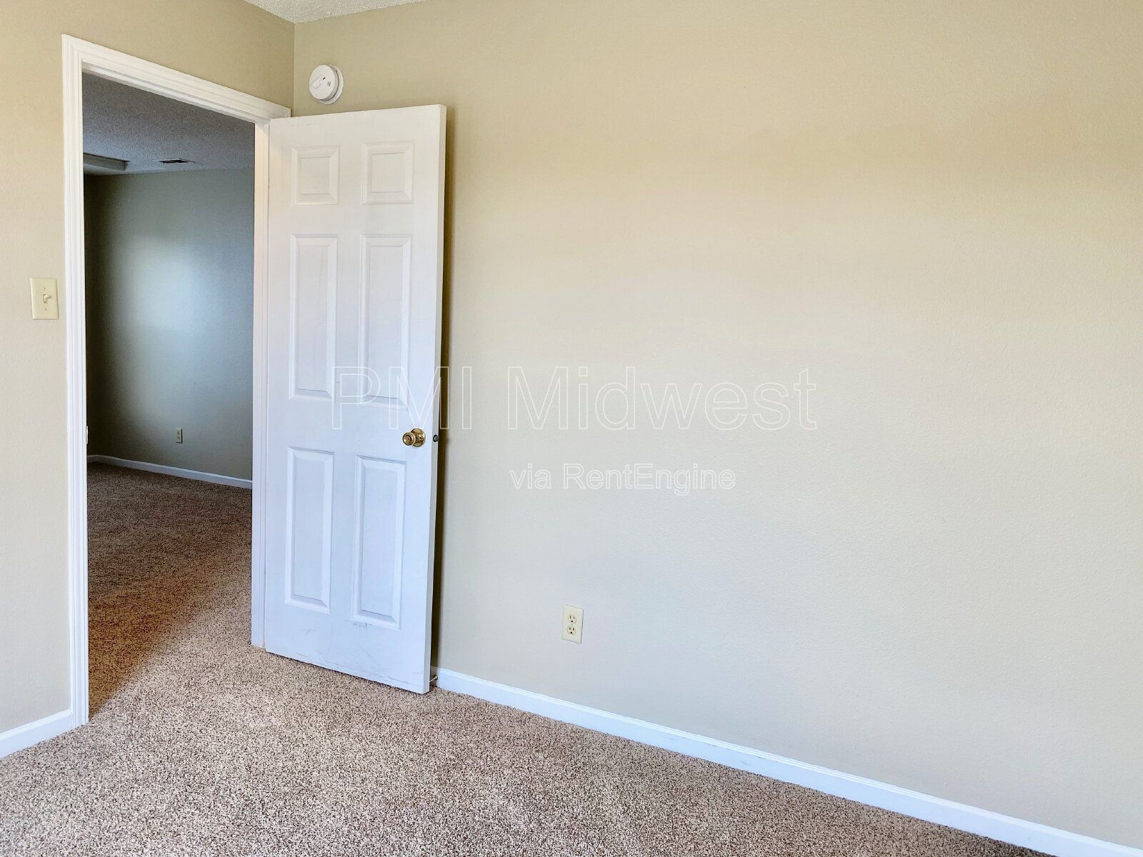 Wonderful 3 Bedroom 2.5 Bathroom Two Story Home with Loft on the Pond in Wayne Township! property image