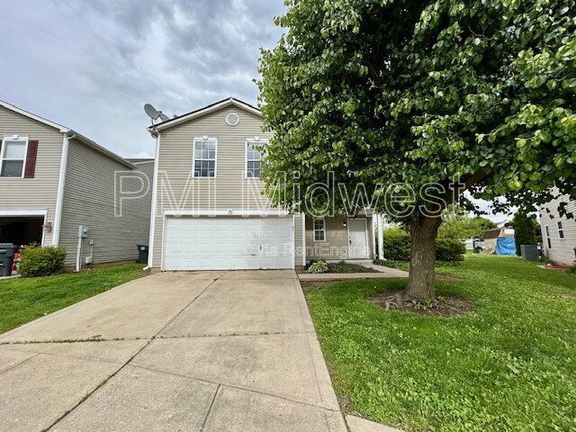 STUNNING 3 bedroom, 2.5 Bath Home in Greenwood- Johnson County property image
