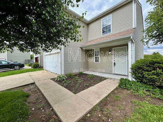 STUNNING 3 bedroom, 2.5 Bath Home in Greenwood- Johnson County property image