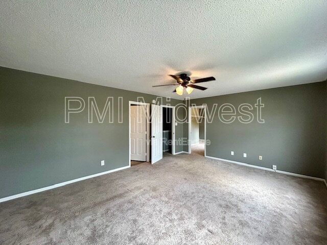 STUNNING 3 bedroom, 2.5 Bath Home in Greenwood- Johnson County property image