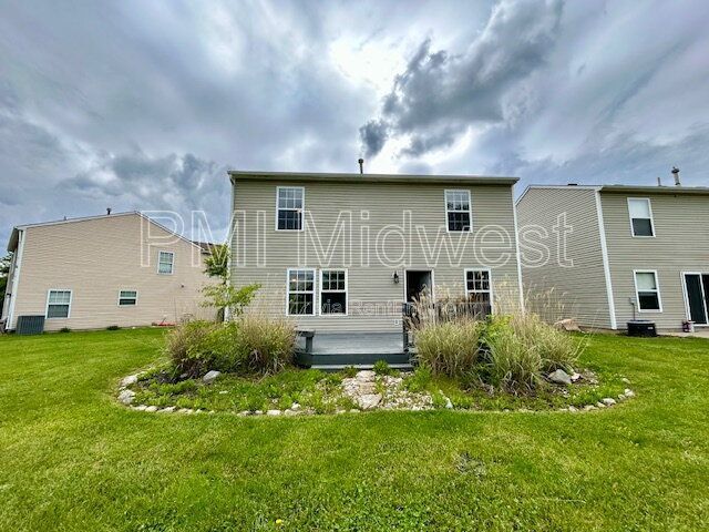 STUNNING 3 bedroom, 2.5 Bath Home in Greenwood- Johnson County property image