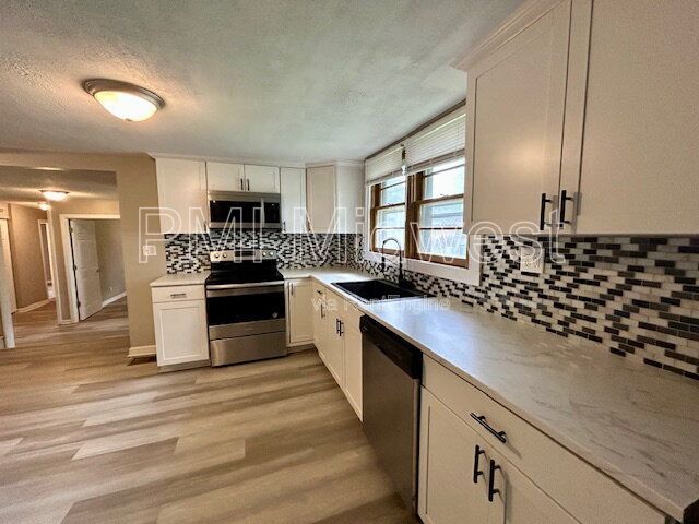 Newly Renovated 2 bedroom 1 Bath Duplex in Noblesville property image
