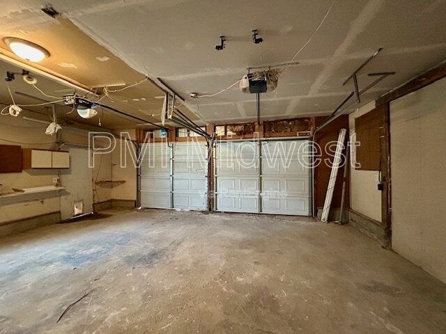 Newly Renovated 2 bedroom 1 Bath Duplex in Noblesville property image