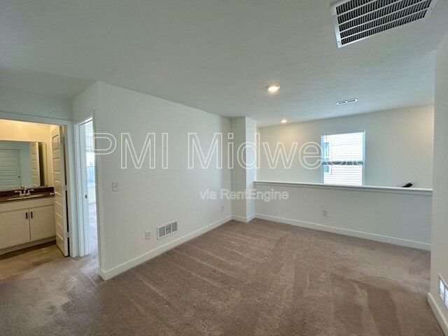 Beautiful Newly Built 4 Bed, 2.5 Bath Home - Loudoun Place Neighborhood property image