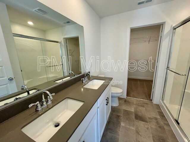 Beautiful Newly Built 4 Bed, 2.5 Bath Home - Loudoun Place Neighborhood property image