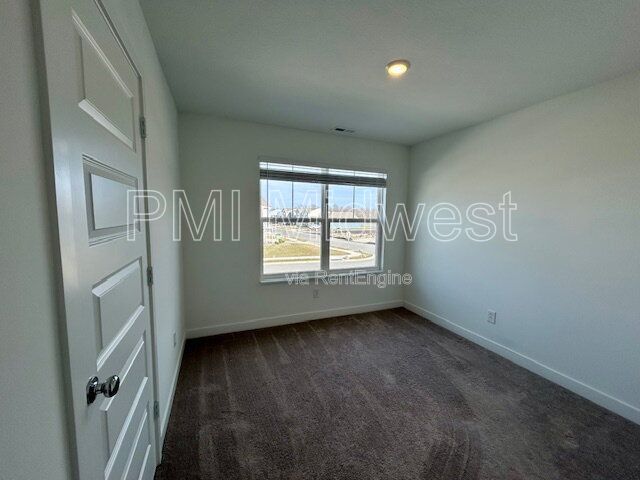 Beautiful Newly Built 4 Bed, 2.5 Bath Home - Loudoun Place Neighborhood property image