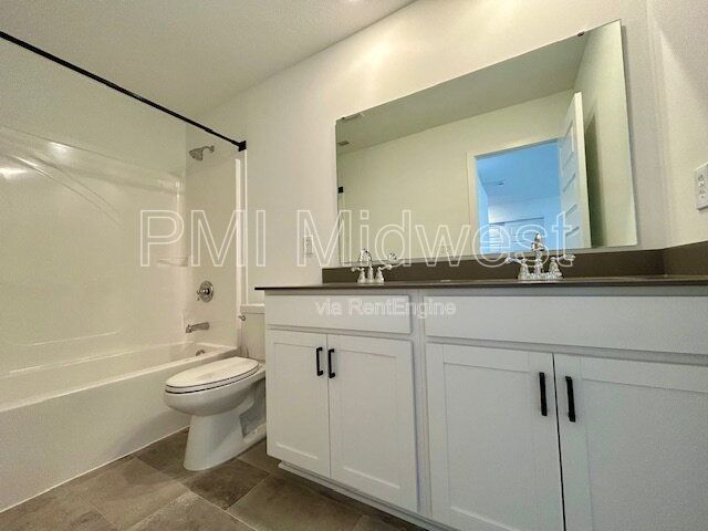 Beautiful Newly Built 4 Bed, 2.5 Bath Home - Loudoun Place Neighborhood property image