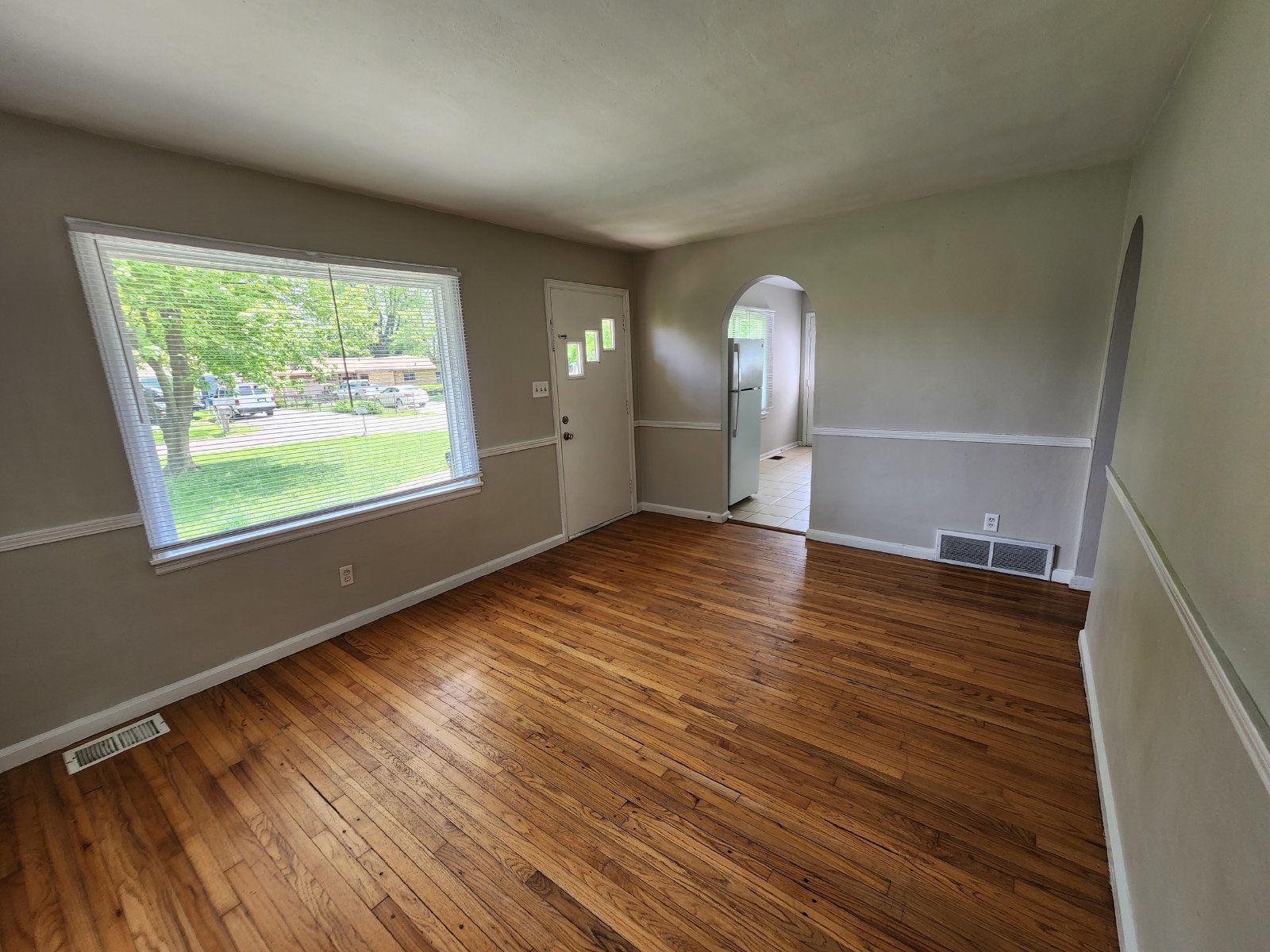 Charming 3 Bedroom Home in Indianapolis with Spacious Layout and Convenient Location! property image