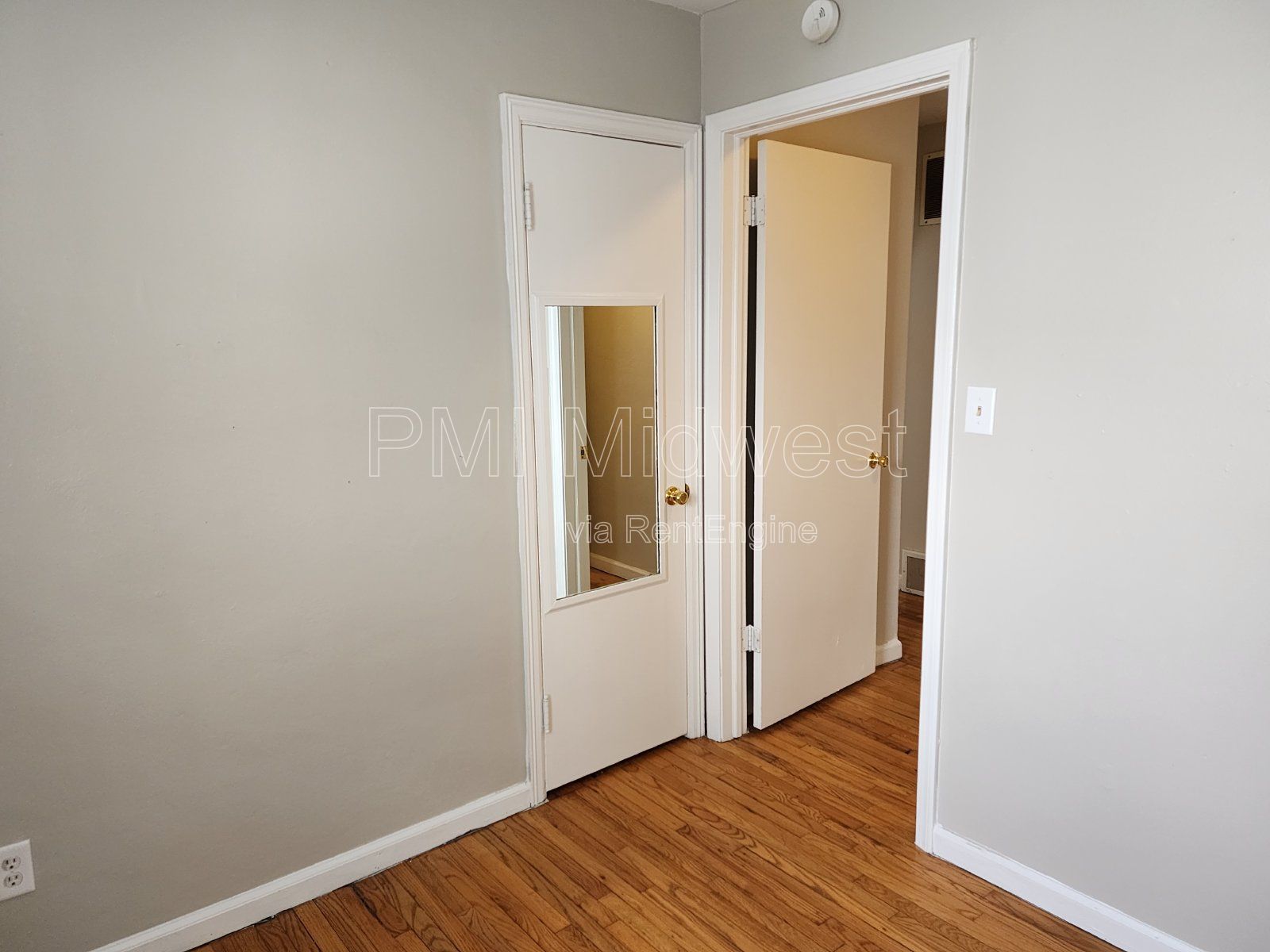 Charming 3 Bedroom Home in Indianapolis with Spacious Layout and Convenient Location! property image