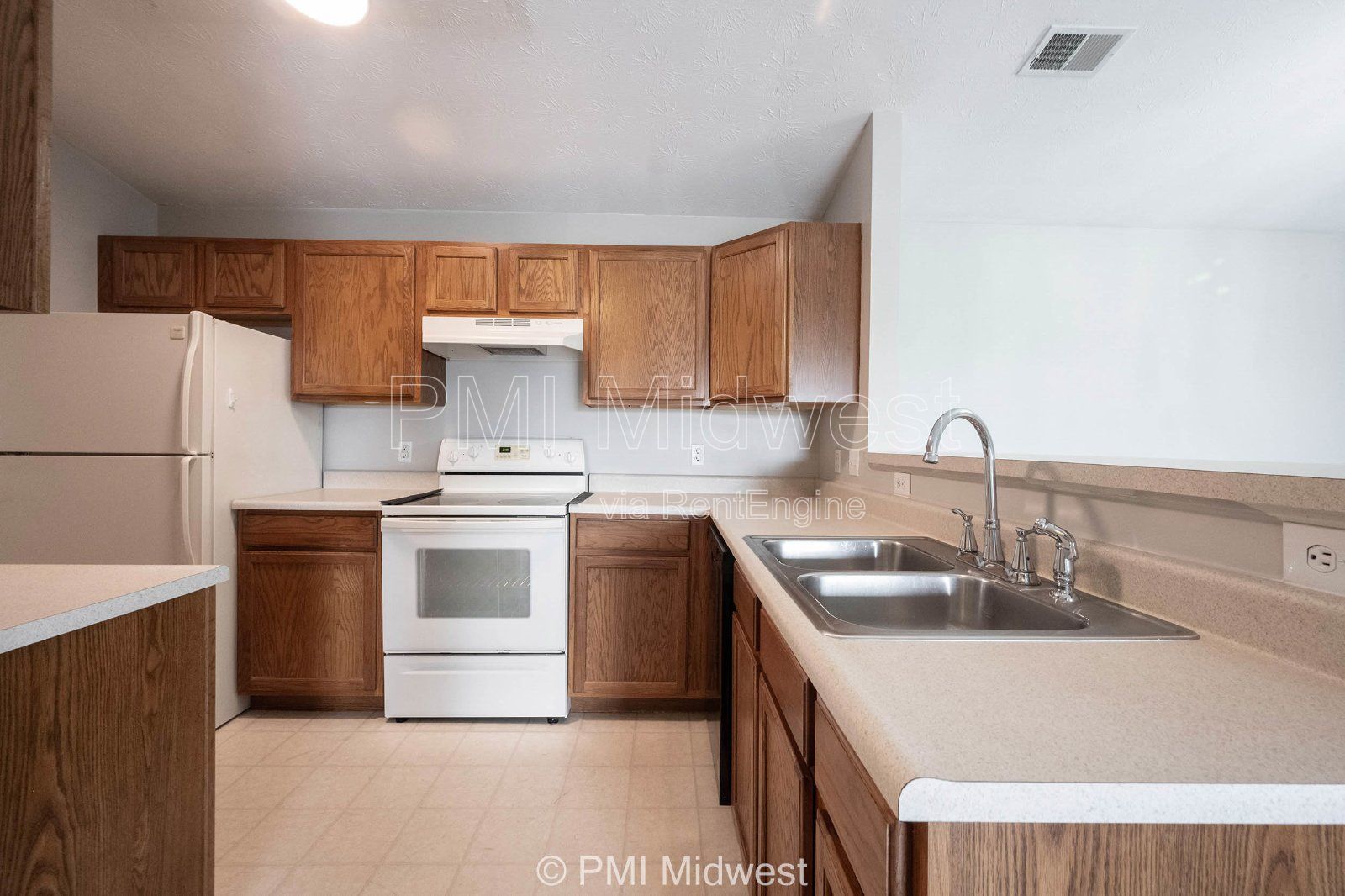 Charming 2 Bed, 2 Bath Condo in Indianapolis! Perfect for comfortable living! property image