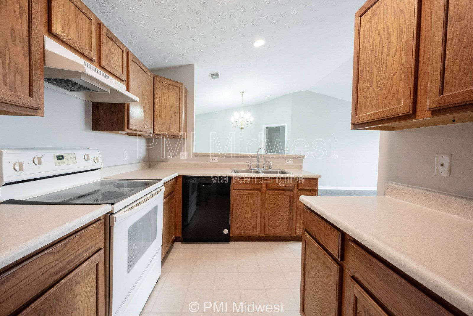 Charming 2 Bed, 2 Bath Condo in Indianapolis! Perfect for comfortable living! property image