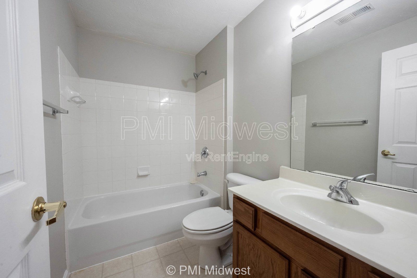 Charming 2 Bed, 2 Bath Condo in Indianapolis! Perfect for comfortable living! property image