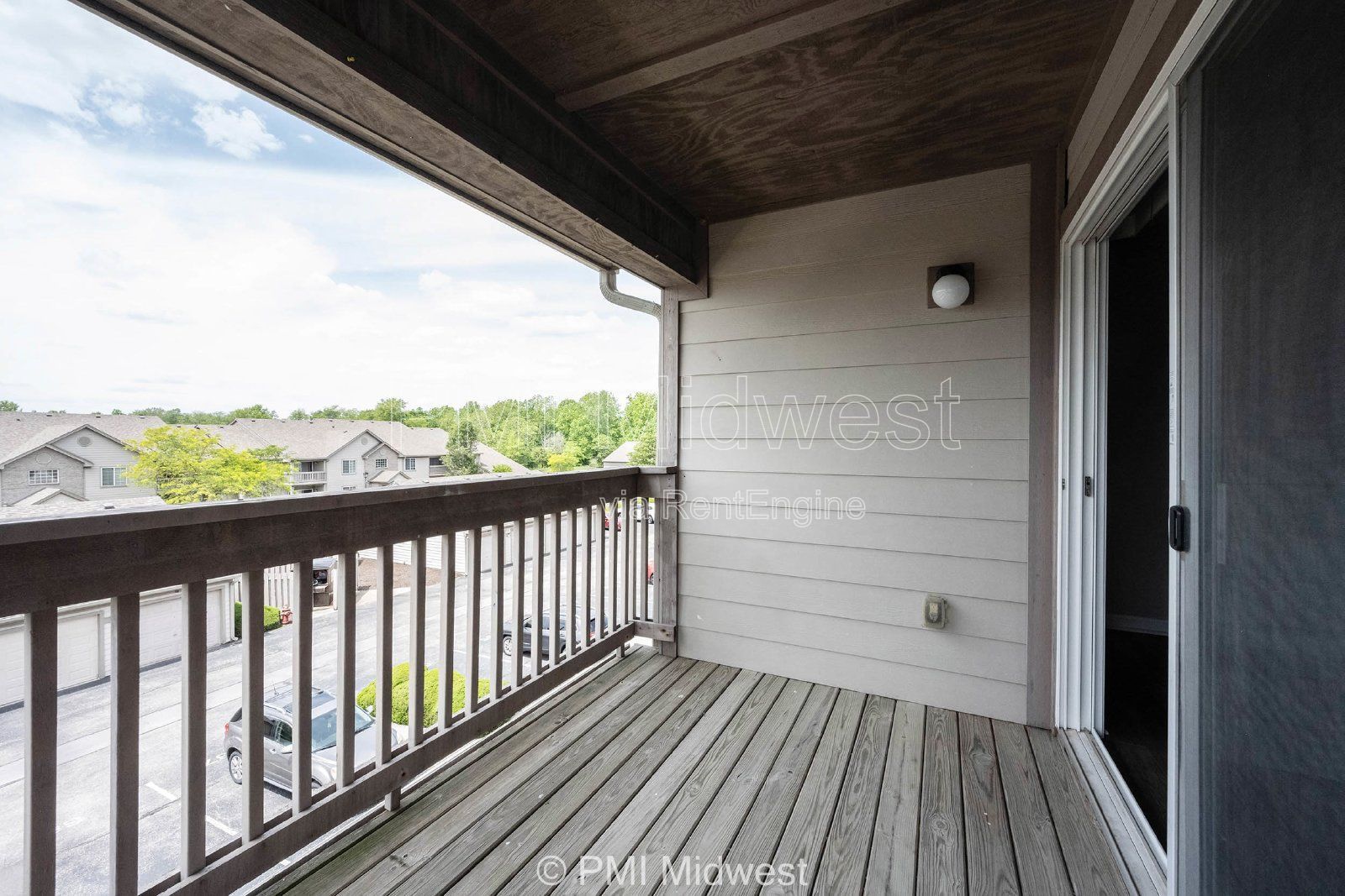 Charming 2 Bed, 2 Bath Condo in Indianapolis! Perfect for comfortable living! property image